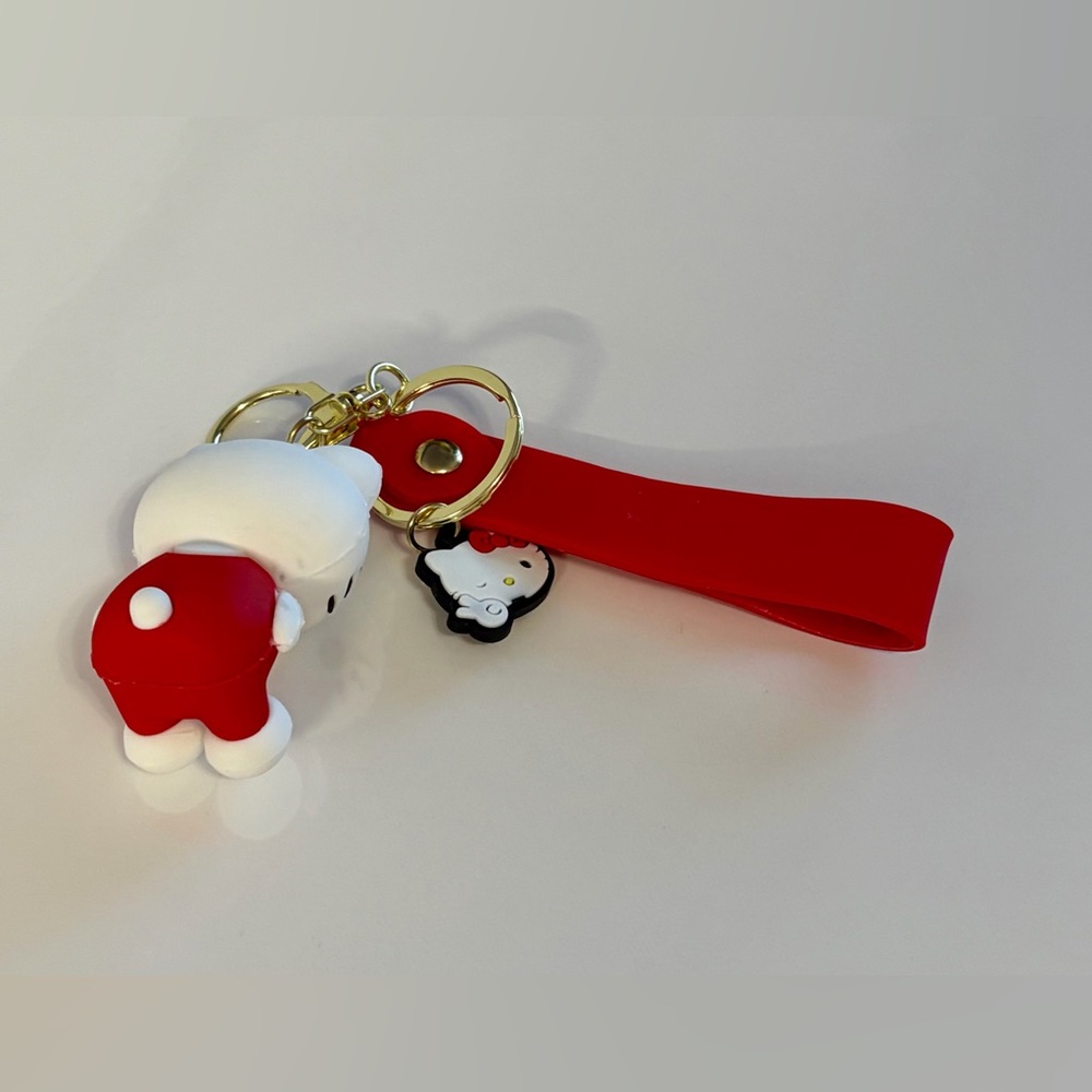 Red Hello Kitty Keychain - Picture 5 of 6